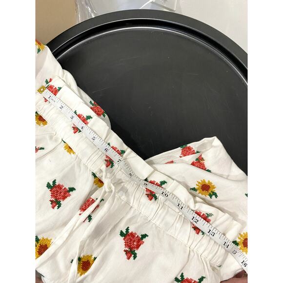 FARM RIO Mixed Flowers Embroidered Pants Top Set - Picture 13 of 16